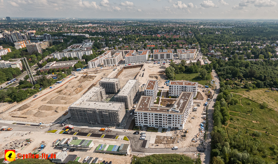 07.06.2023 - Aktuelle Luftbilder aus dem Alexisquartier und Pandion Verde in Neuperlach in München
